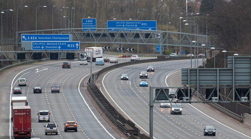 Birdseye view image of the m25 road in Britain to support m25 construction article