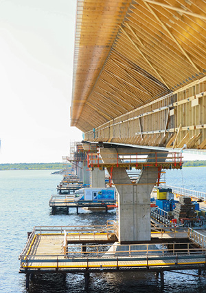 the construction of the Huikku Bridge
